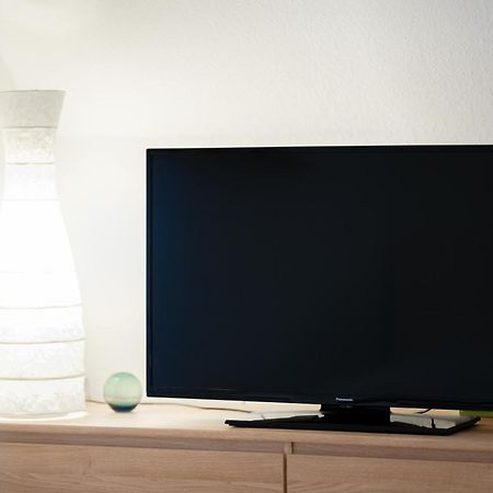 Stay Awesome - Schonfeld Apartment, Netflix Und Kostenloses Parken Kassel Exterior photo