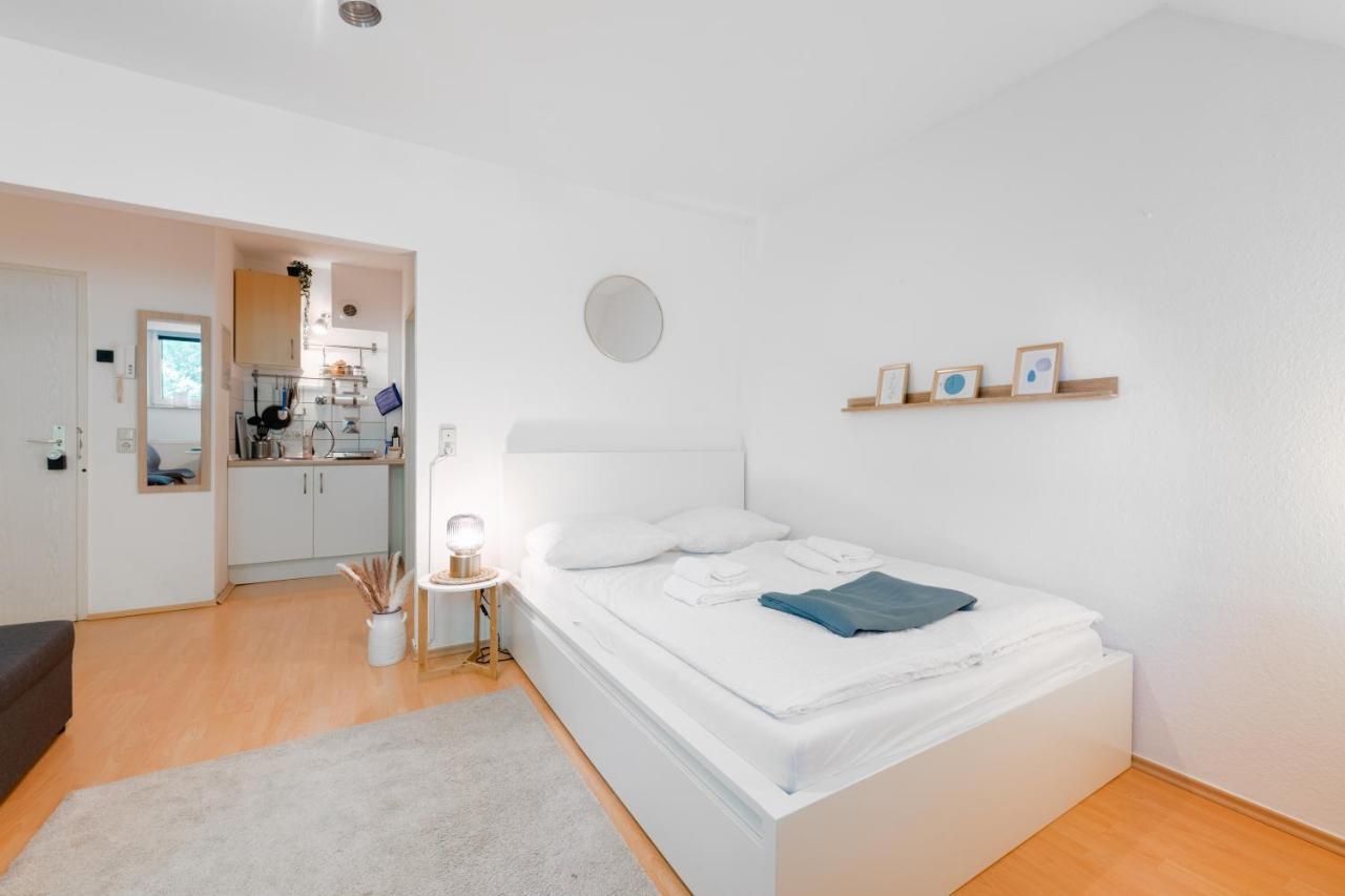 Stay Awesome - Schonfeld Apartment, Netflix Und Kostenloses Parken Kassel Exterior photo
